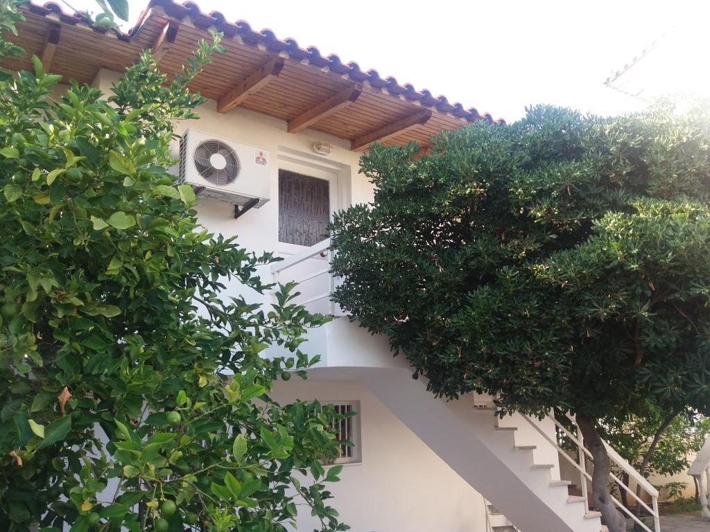 Villa Per Mare Loutra Oraias Elenis Esterno foto
