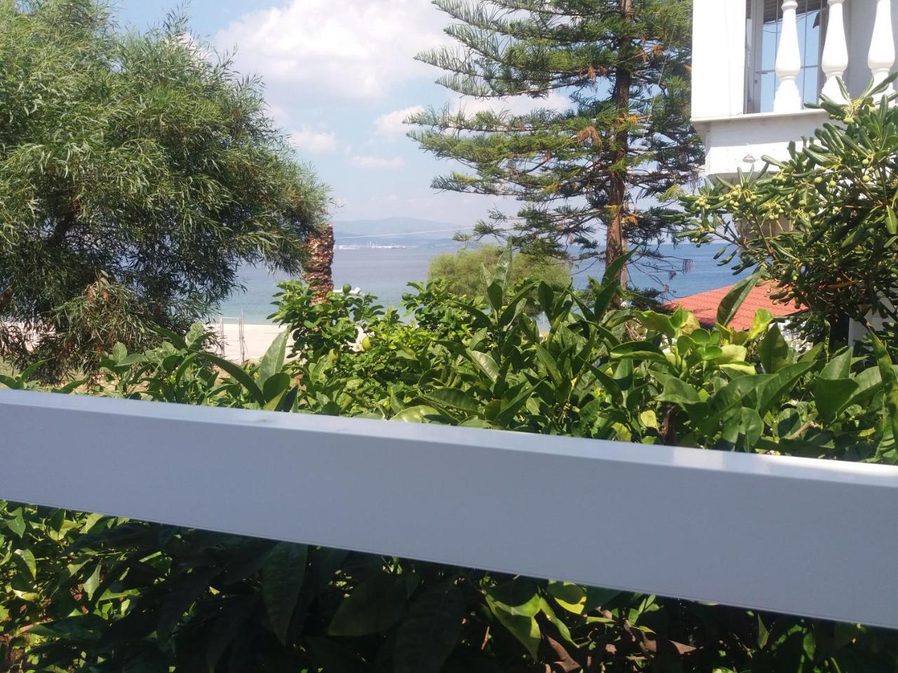 Villa Per Mare Loutra Oraias Elenis Esterno foto