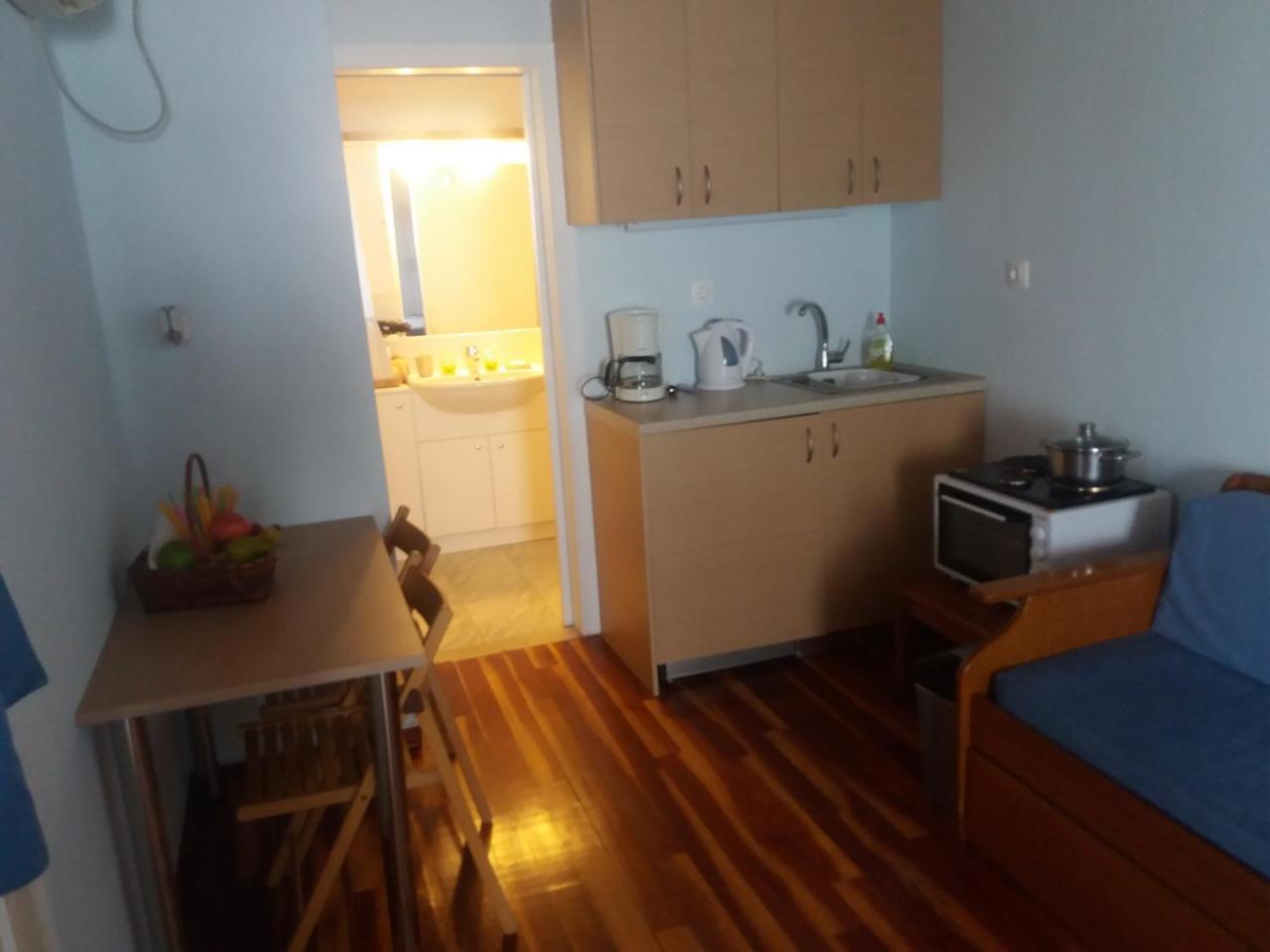 Villa Per Mare Loutra Oraias Elenis Esterno foto
