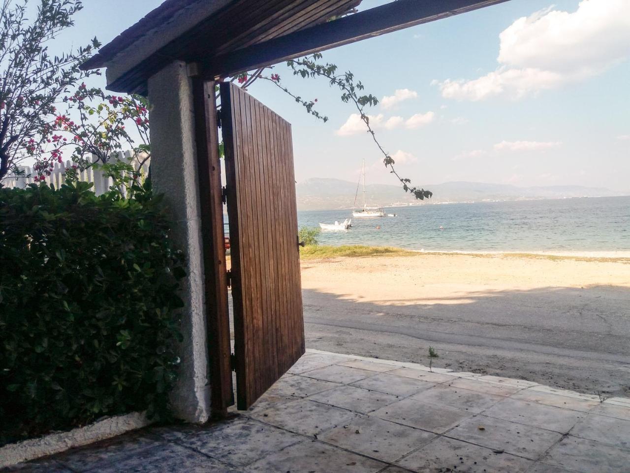 Villa Per Mare Loutra Oraias Elenis Esterno foto